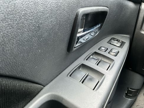 Used 2025 Mitsubishi Outlander Sport ES AWD/4WD image 16