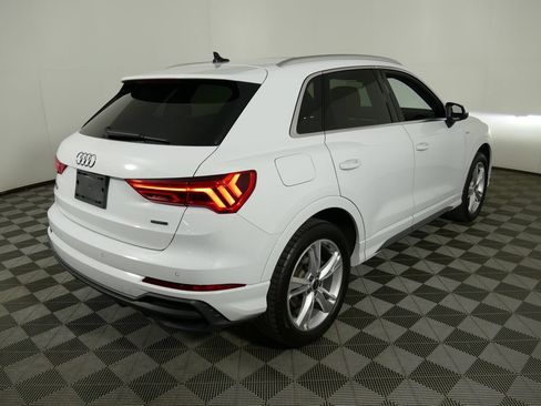 Used 2023 Audi Q3 2.0T Premium Plus w/ Premium Plus Package AWD/4WD image 3
