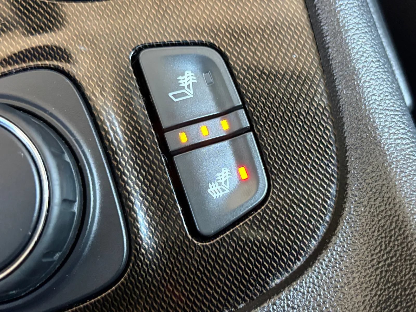 Used 2020 GMC Acadia AT4 w/ LPO, Floor Liner Package AWD/4WD image 27