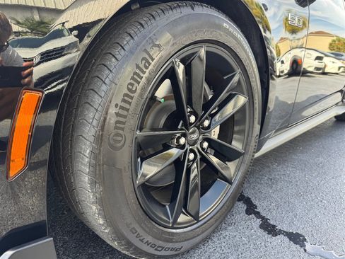 Used 2024 Ford Mustang GT RWD image 11