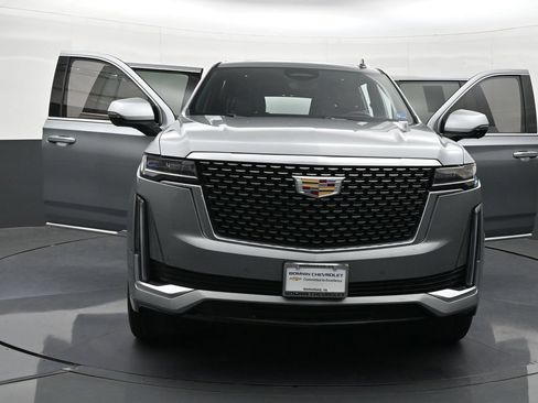 Used 2024 Cadillac Escalade ESV Premium Luxury AWD/4WD image 52
