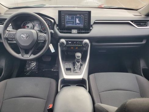 Used 2021 Toyota RAV4 LE AWD/4WD image 23