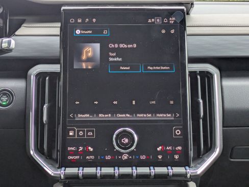 New 2026 GMC Acadia Elevation w/ Elevation Premium Package image 19