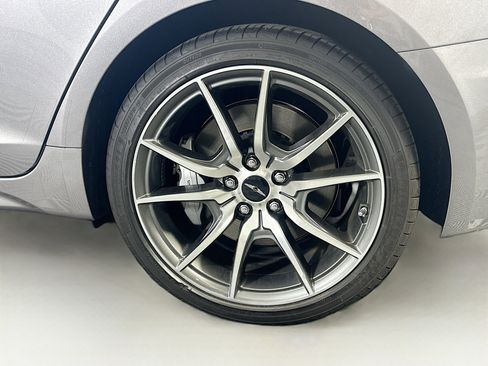 Used 2025 Genesis G70 2.5T RWD image 11