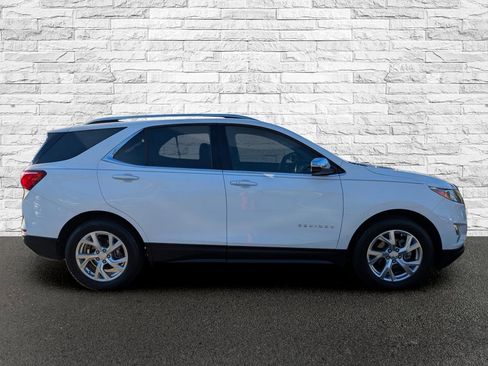 Used 2020 Chevrolet Equinox Premier w/ LPO, Cargo Package image 5