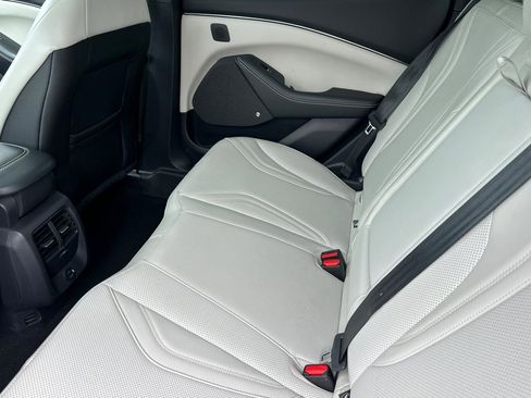Used 2021 Ford Mustang Mach-E Premium image 12