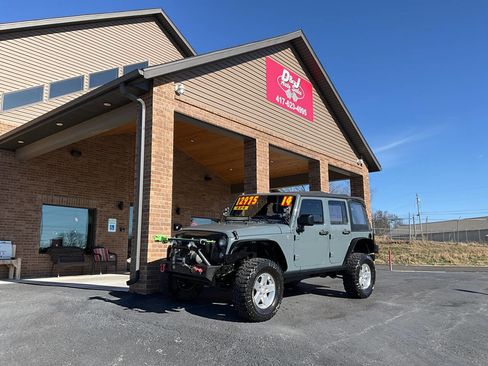 Used 2014 Jeep Wrangler Unlimited Sport w/ Max Tow Package image 35