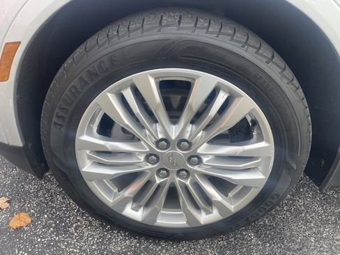 Used 2017 Cadillac XT5 Premium Luxury w/ Driver Assist Package image 45