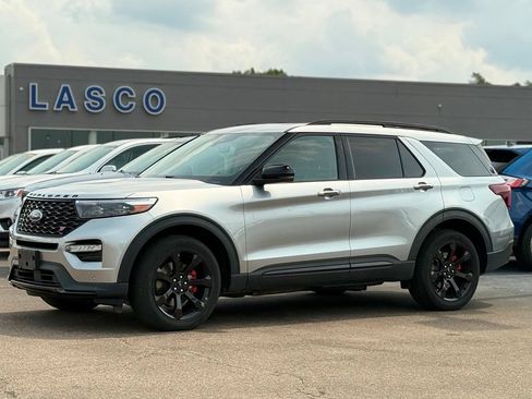 Certified 2024 Ford Explorer ST w/ Technology Package AWD/4WD image 1