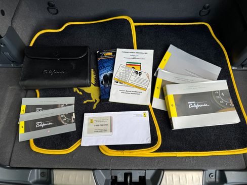 Used 2011 Ferrari California RWD image 64