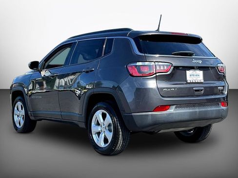 Used 2019 Jeep Compass Latitude w/ Cold Weather Group AWD/4WD image 4