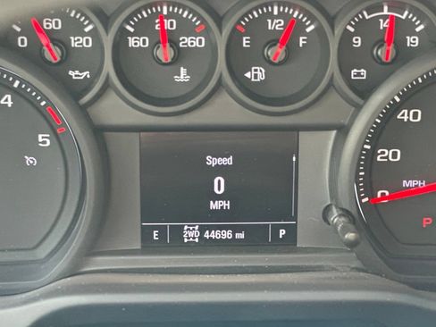 Used 2025 GMC Sierra 2500 Pro AWD/4WD image 5