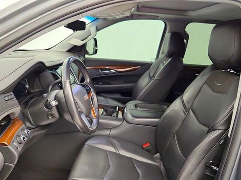 Used 2020 Cadillac Escalade Luxury AWD/4WD image 20