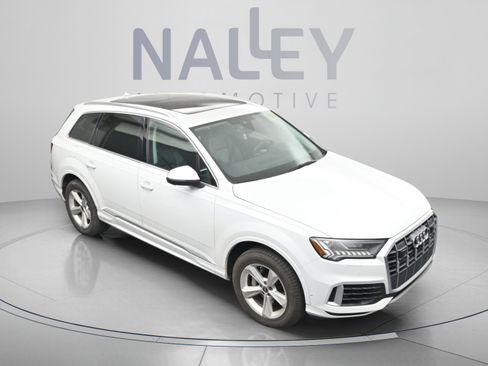 Used 2023 Audi Q7 3.0T Premium w/ Convenience Package AWD/4WD image 19
