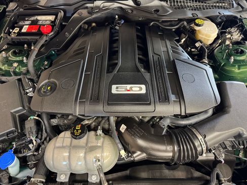 Used 2022 Ford Mustang GT Premium w/ Black Accent Package RWD image 58