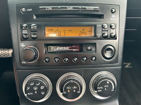 Used 2005 Nissan 350Z Touring image 41