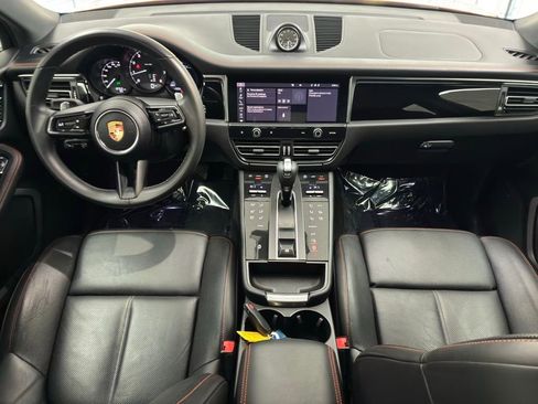 Used 2023 Porsche Macan w/ Premium Package Plus image 26