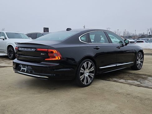 Certified 2023 Volvo S90 B6 Plus image 6