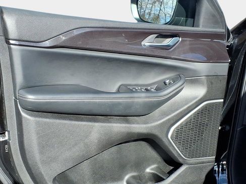 Used 2022 Jeep Grand Cherokee L Laredo w/ Luxury Tech Group I image 7