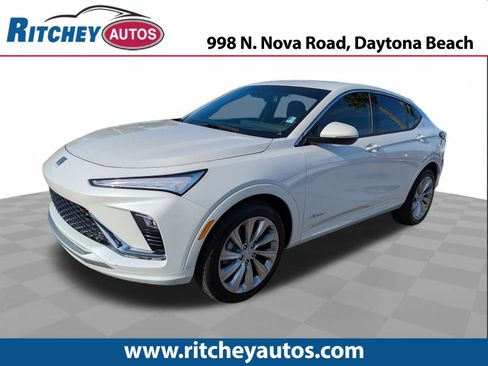Certified 2024 Buick Envista Avenir image 1