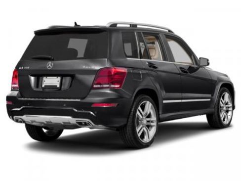 Used 2015 Mercedes-Benz GLK 350 4MATIC image 2