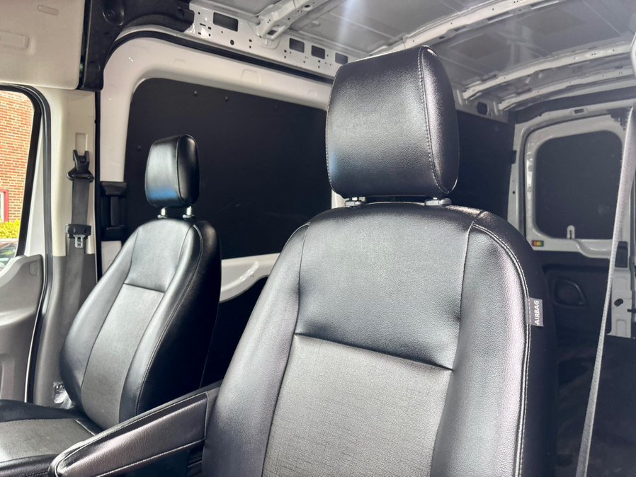 Used 2022 Ford Transit 250 Medium Roof w/ Load Area Protection Package RWD image 19