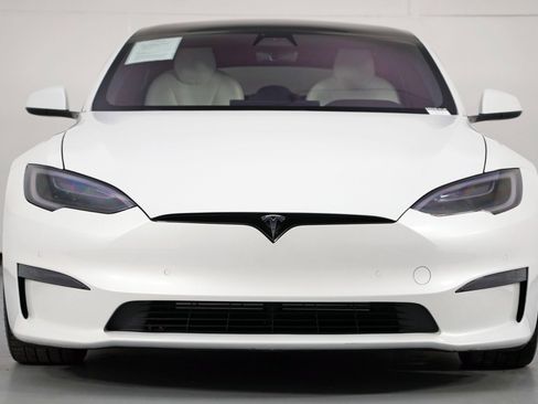 Used 2021 Tesla Model S Plaid image 7