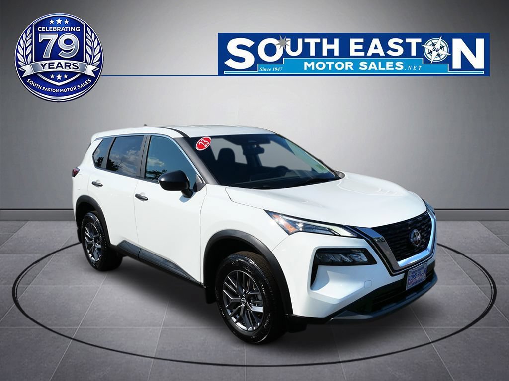 Used 2023 Nissan Rogue S AWD/4WD image 2