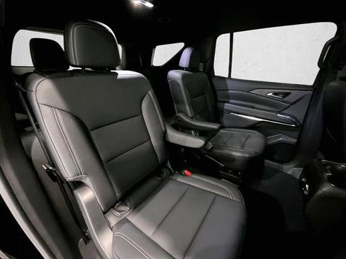 Used 2026 Chevrolet Traverse LT FWD image 29