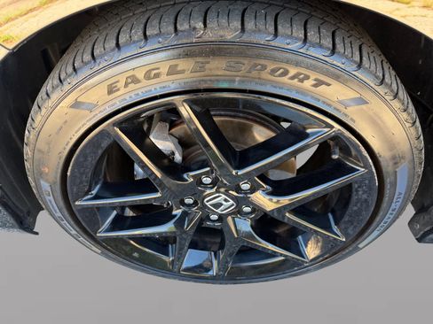 Used 2025 Honda Civic Sport image 8