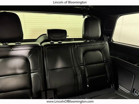 Used 2019 Lincoln Navigator Reserve AWD/4WD image 19