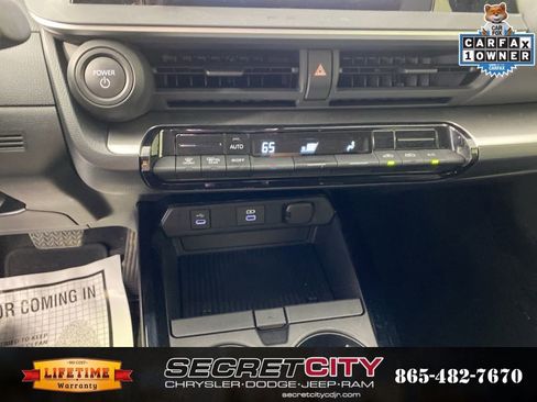 Used 2025 Toyota Prius LE FWD image 23
