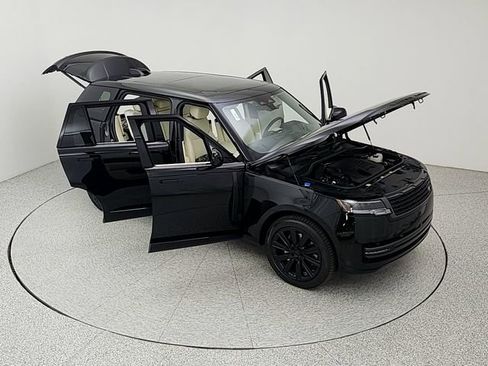 New 2026 Land Rover Range Rover Long Wheelbase SE AWD/4WD image 42