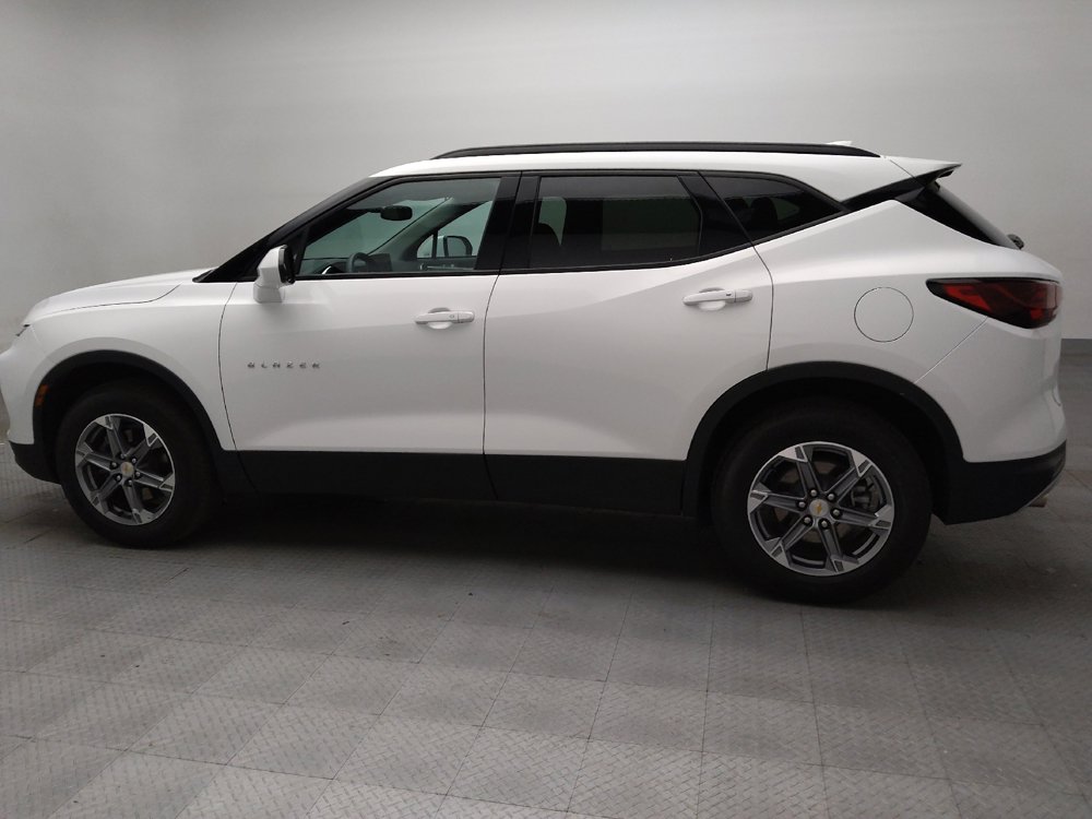 Used 2024 Chevrolet Blazer LT w/ Convenience Package FWD image 3