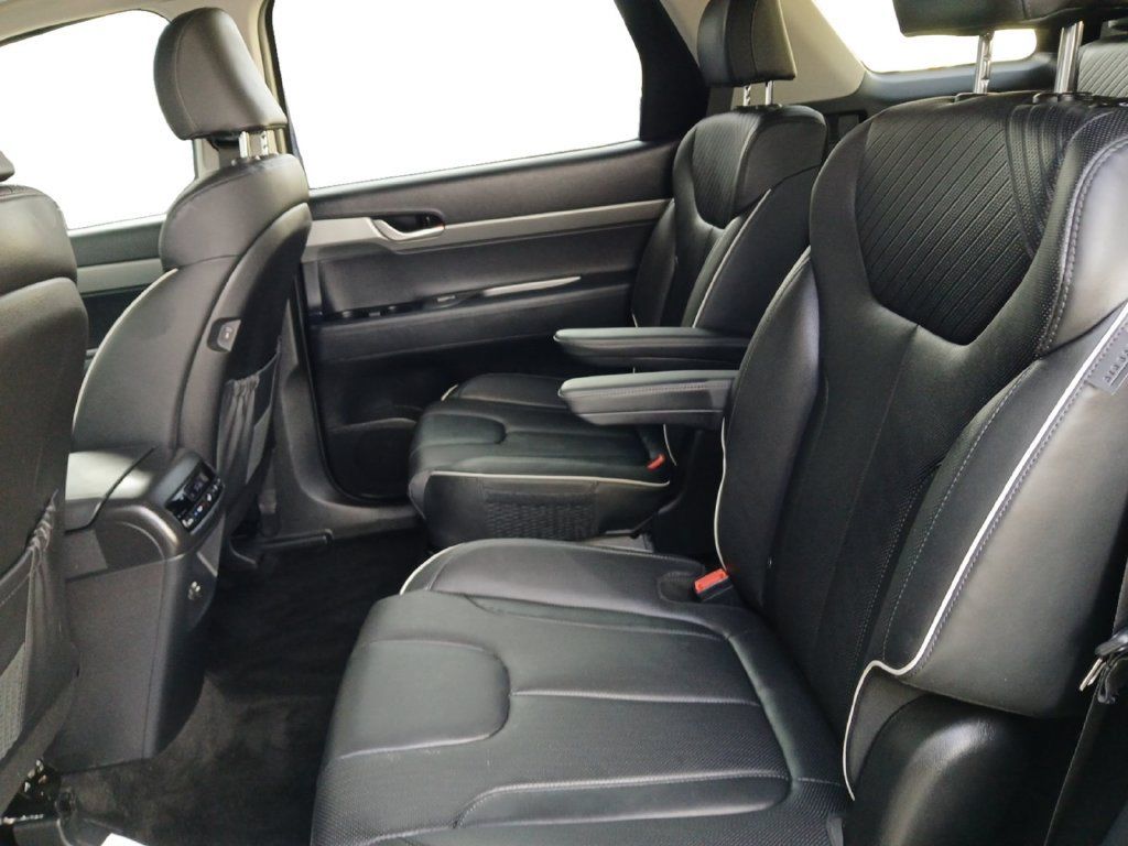 Used 2025 Hyundai Palisade SEL FWD image 22