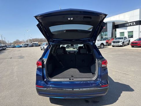 Used 2023 Chevrolet Equinox RS image 29