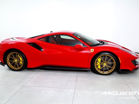 Used 2020 Ferrari 488 Pista Coupe RWD image 9