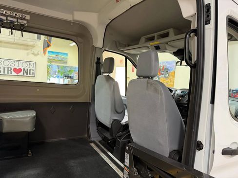 Used 2019 Ford Transit 150 148 Medium Roof image 59