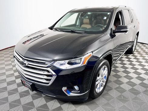 Used 2019 Chevrolet Traverse High Country AWD/4WD image 3