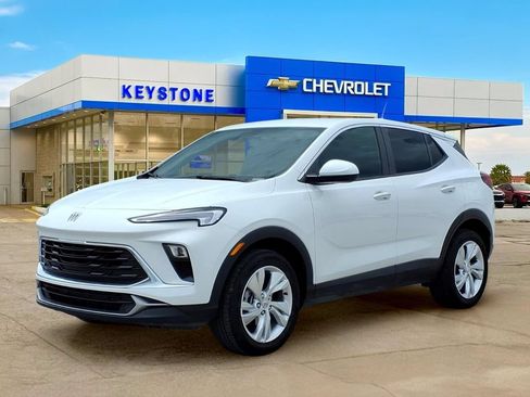 Used 2025 Buick Encore GX Preferred AWD/4WD image 3