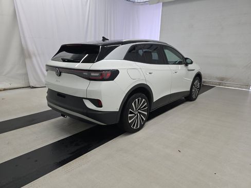 Used 2023 Volkswagen ID.4 Pro S Plus image 3