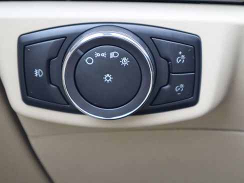 Used 2014 Ford Fusion SE w/ Equipment Group 202A FWD image 26