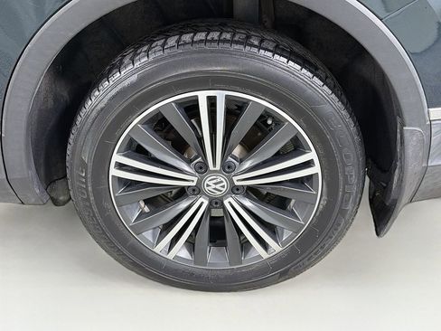 Used 2019 Volkswagen Tiguan SEL w/ 3rd Row Seat Package image 34