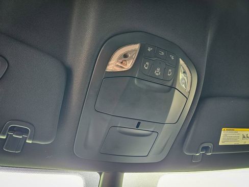 New 2026 Chrysler Pacifica Select image 29