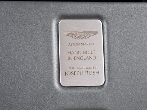 Used 2017 Aston Martin V12 Vantage S RWD image 83