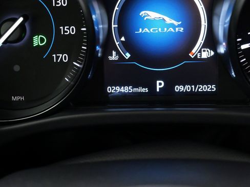 Used 2020 Jaguar F-PACE Premium image 46