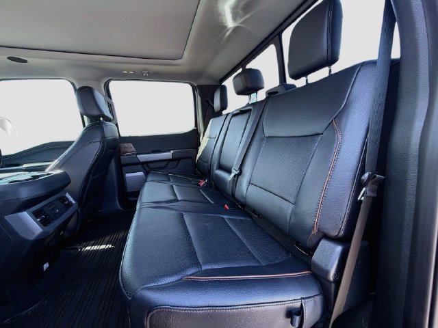 Used 2025 Ford F250 Lariat w/ Lariat Ultimate Package AWD/4WD image 19