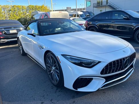 Certified 2022 Mercedes-Benz SL 63 AMG 4MATIC image 11