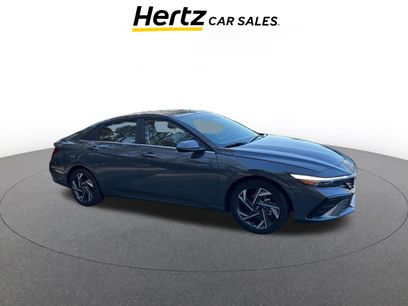 Used 2025 Hyundai Elantra Limited