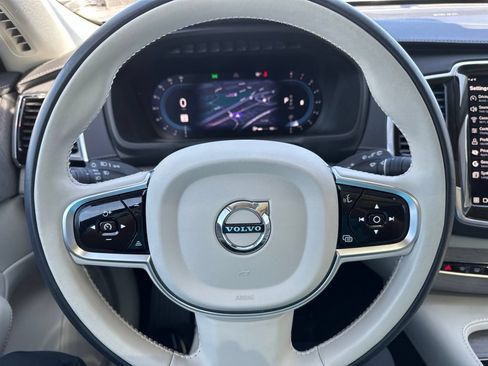 Used 2025 Volvo XC90 B6 Ultra w/ Protection Package Premier AWD/4WD image 14